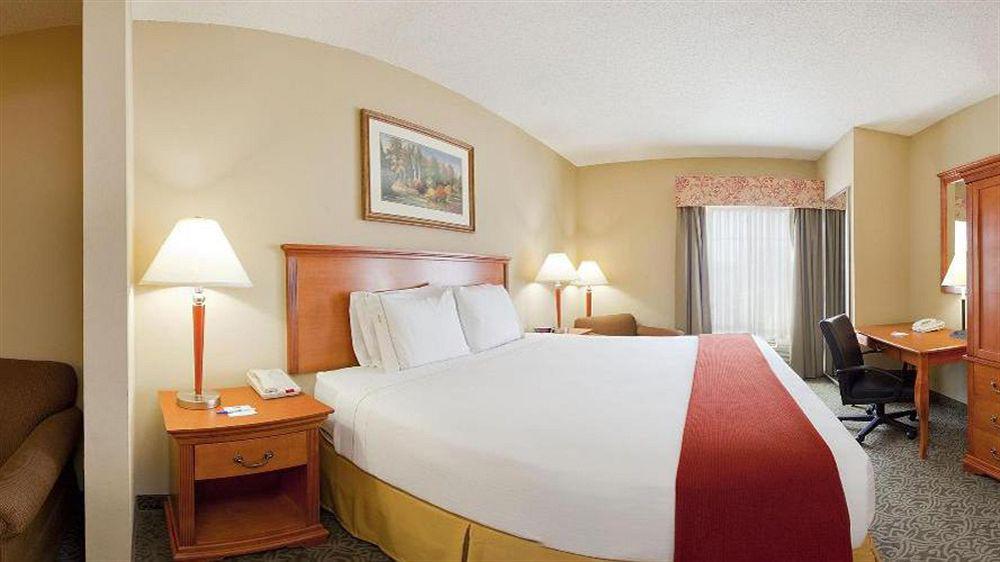 Holiday Inn Express Hotel & Suites Lawton-Fort Sill By Ihg Dış mekan fotoğraf