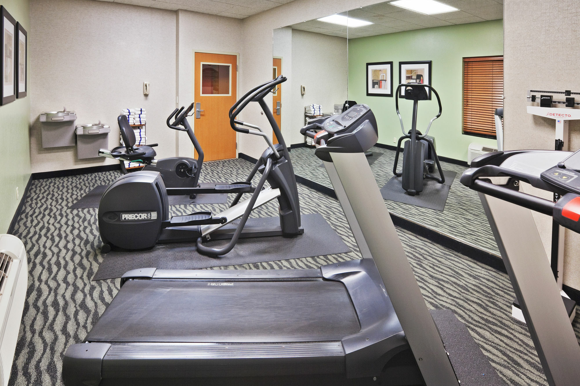 Holiday Inn Express Hotel & Suites Lawton-Fort Sill By Ihg Dış mekan fotoğraf